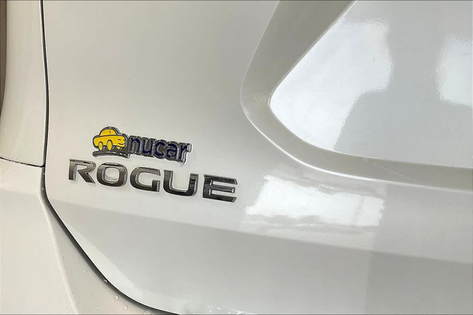 2019 Nissan Rogue SV - Photo 28