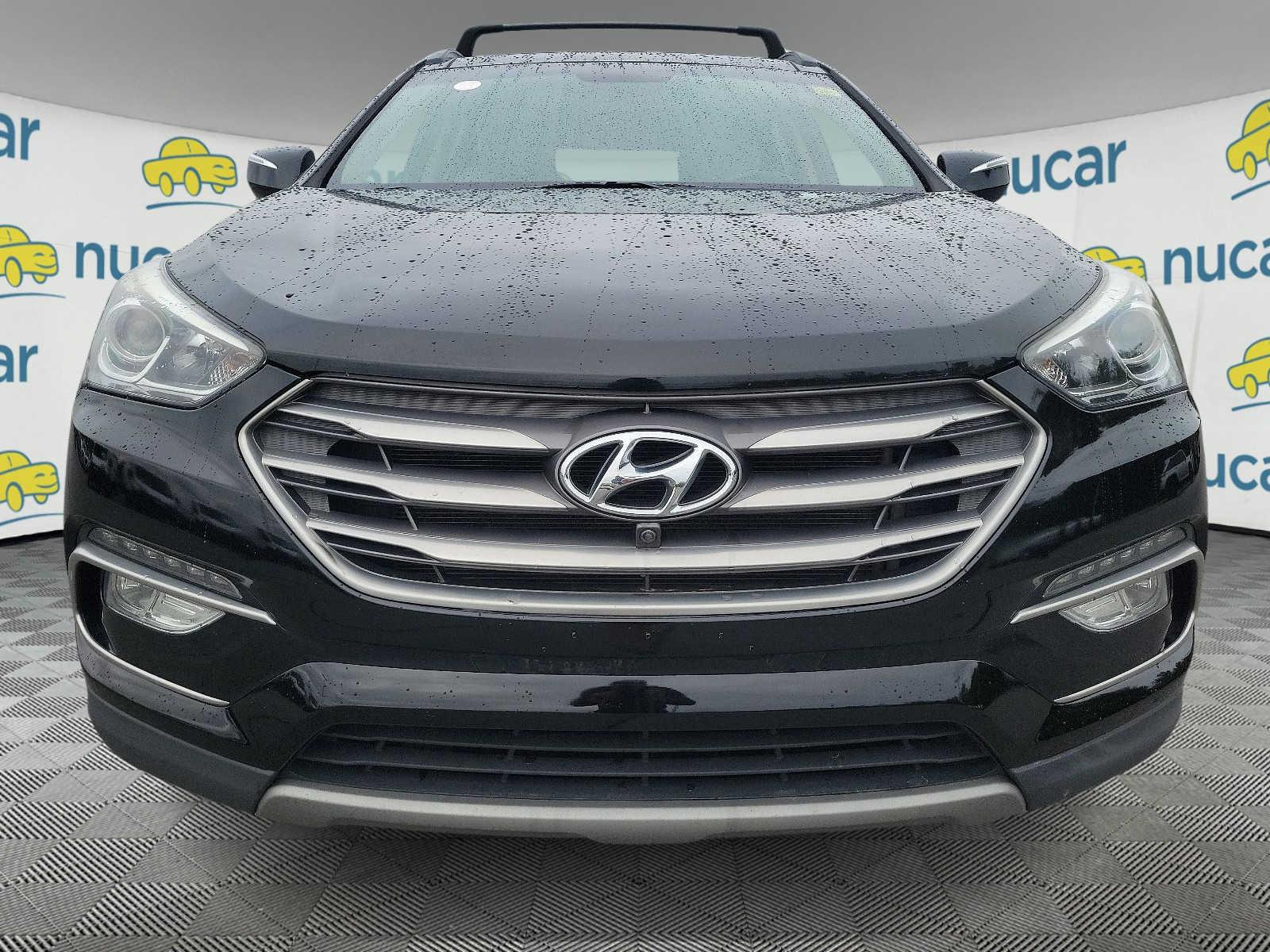 2017 Hyundai Santa Fe Sport 2.4L - Photo 2