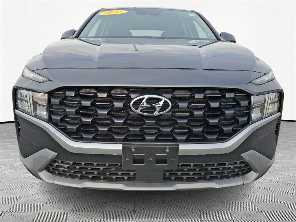 2023 Hyundai Santa Fe SE - Photo 2