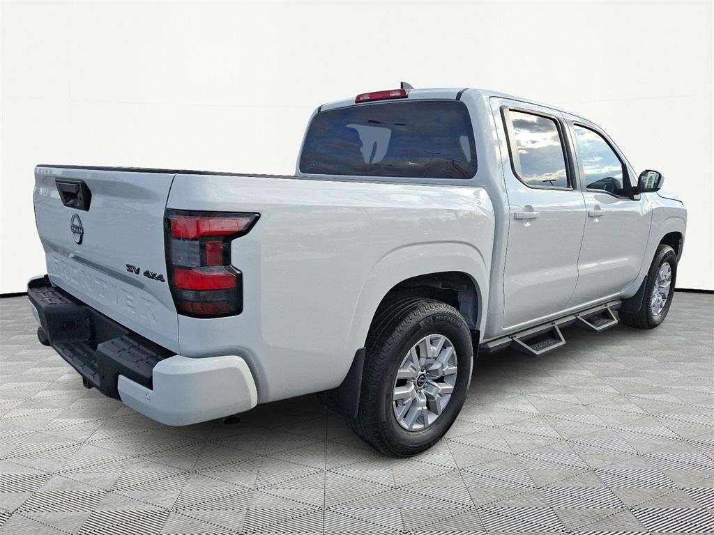 2023 Nissan Frontier SV - Photo 7