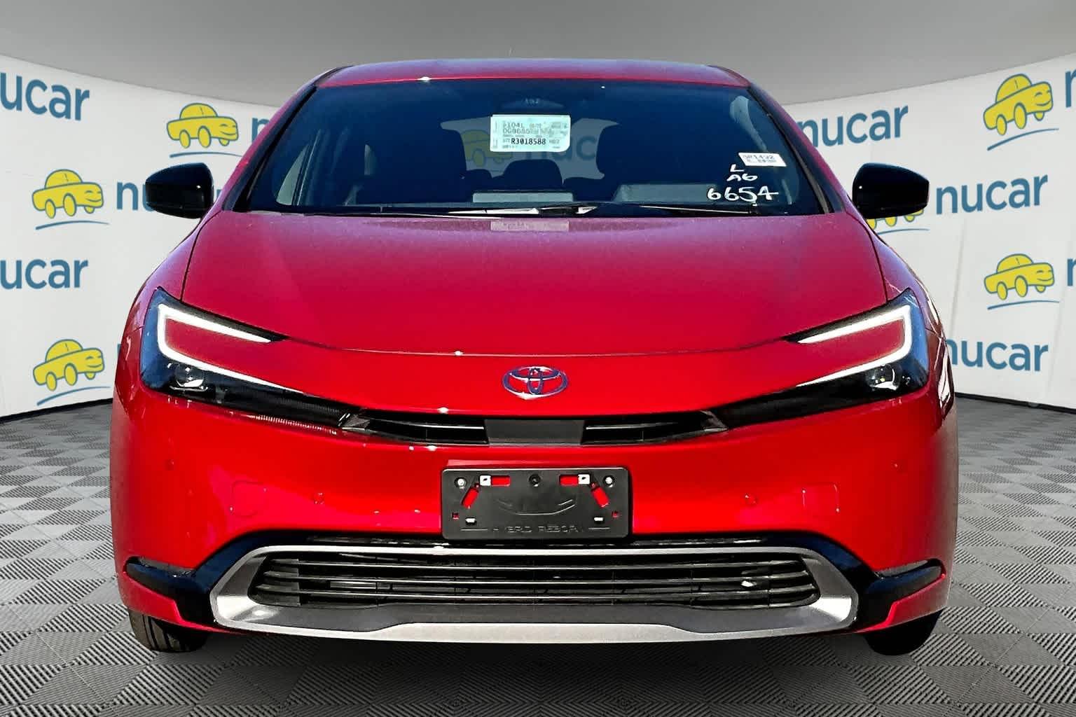 2024 Toyota Prius XLE - Photo 2