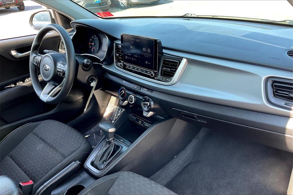 2021 Kia Rio S - Photo 13