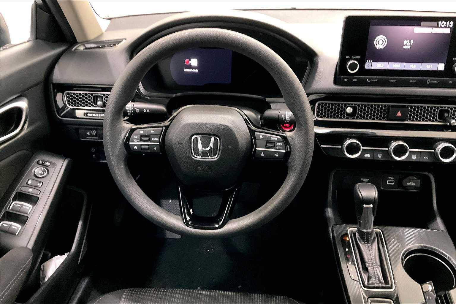 2022 Honda Civic LX - Photo 17