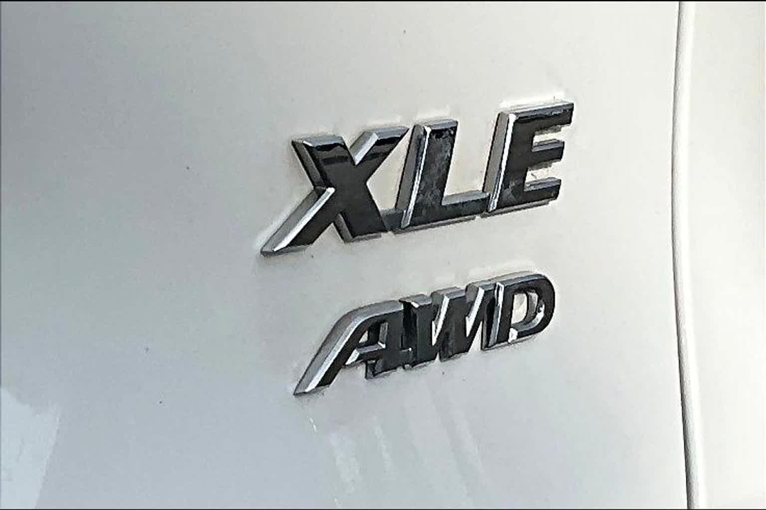 2021 Toyota RAV4 XLE - Photo 29