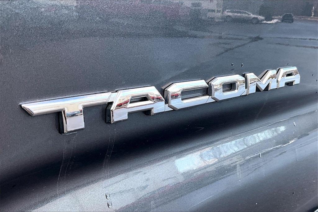 2021 Toyota Tacoma TRD Off-Road - Photo 8