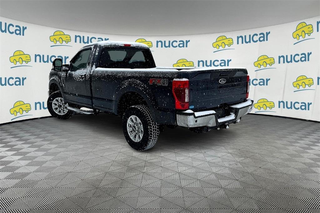 2022 Ford F-350SD XLT - Photo 3