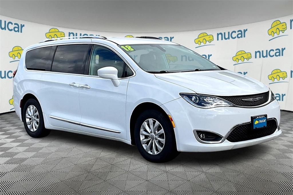 2018 Chrysler Pacifica Touring L - Photo 1