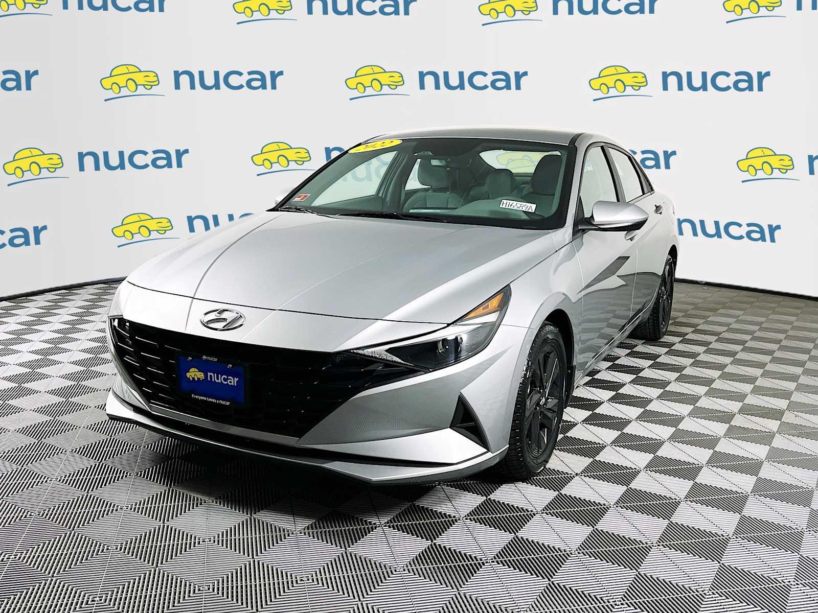 2022 Hyundai Elantra SEL - Photo 3