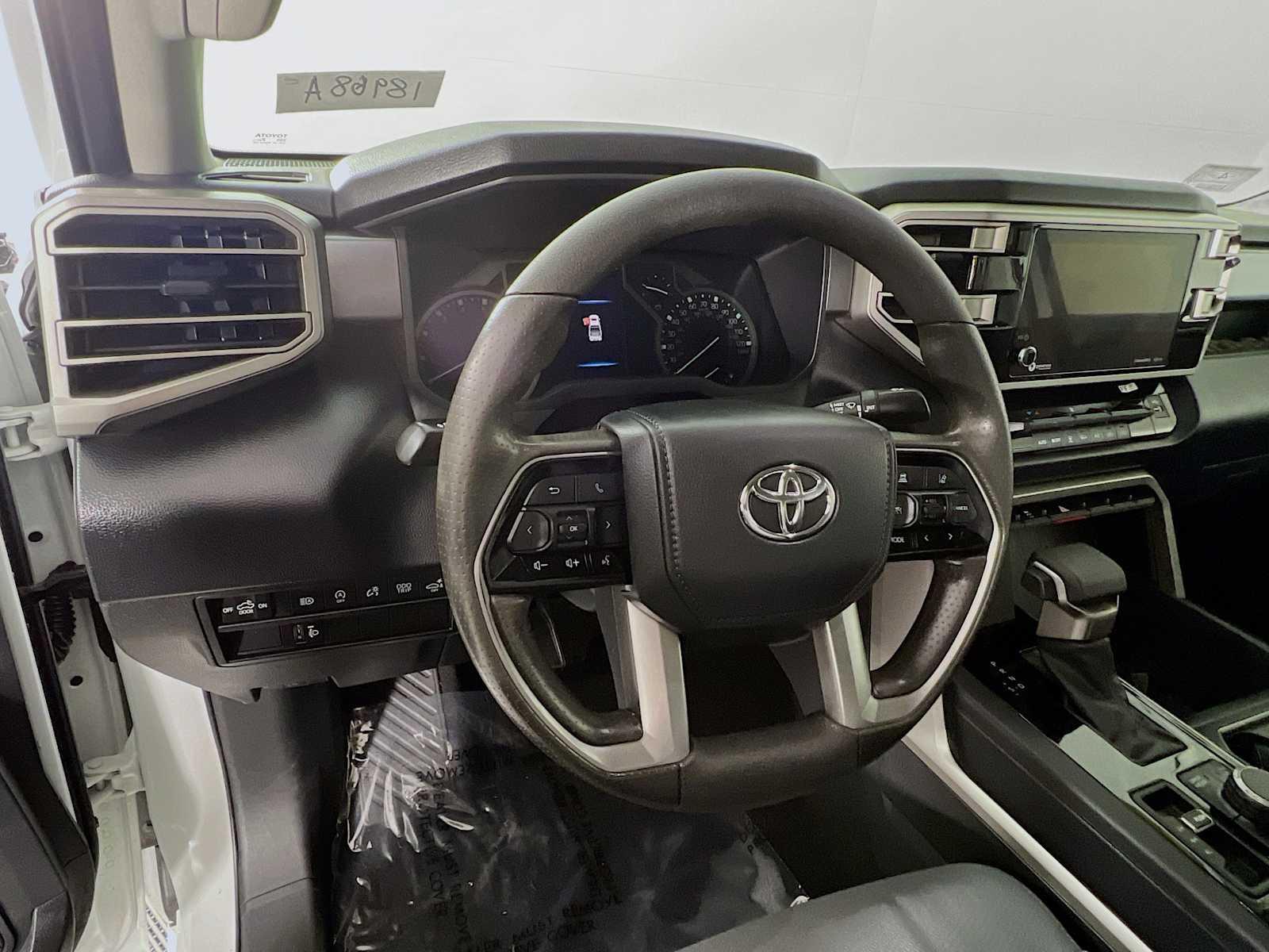 2022 Toyota Tundra SR5 - Photo 11