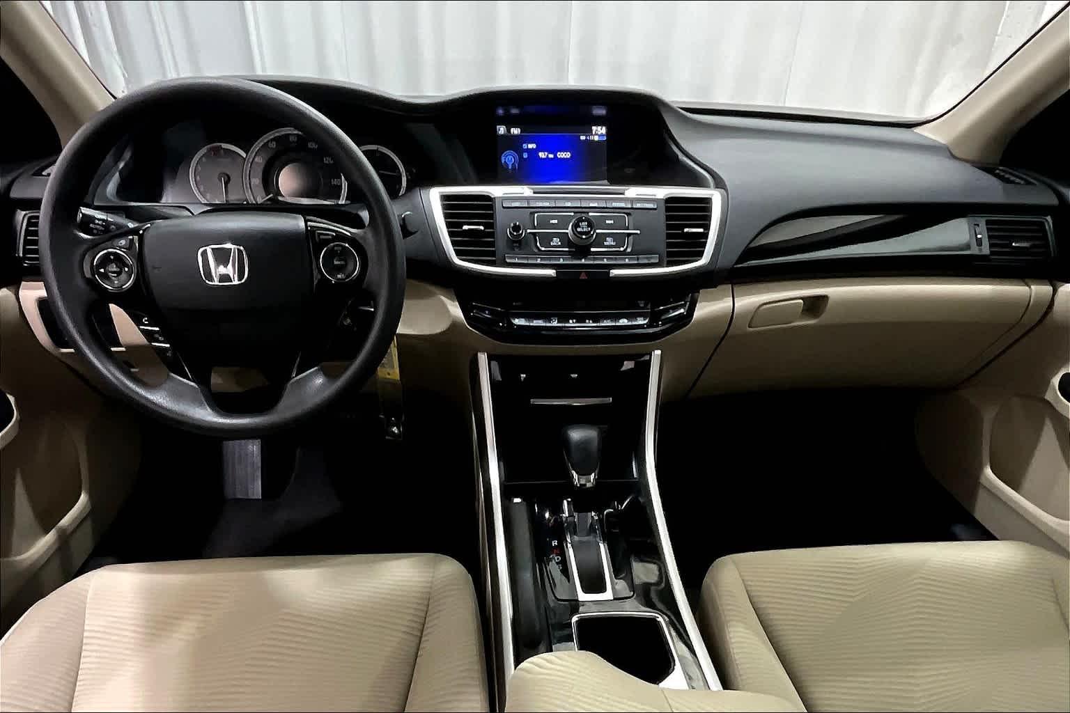 2016 Honda Accord LX - Photo 21