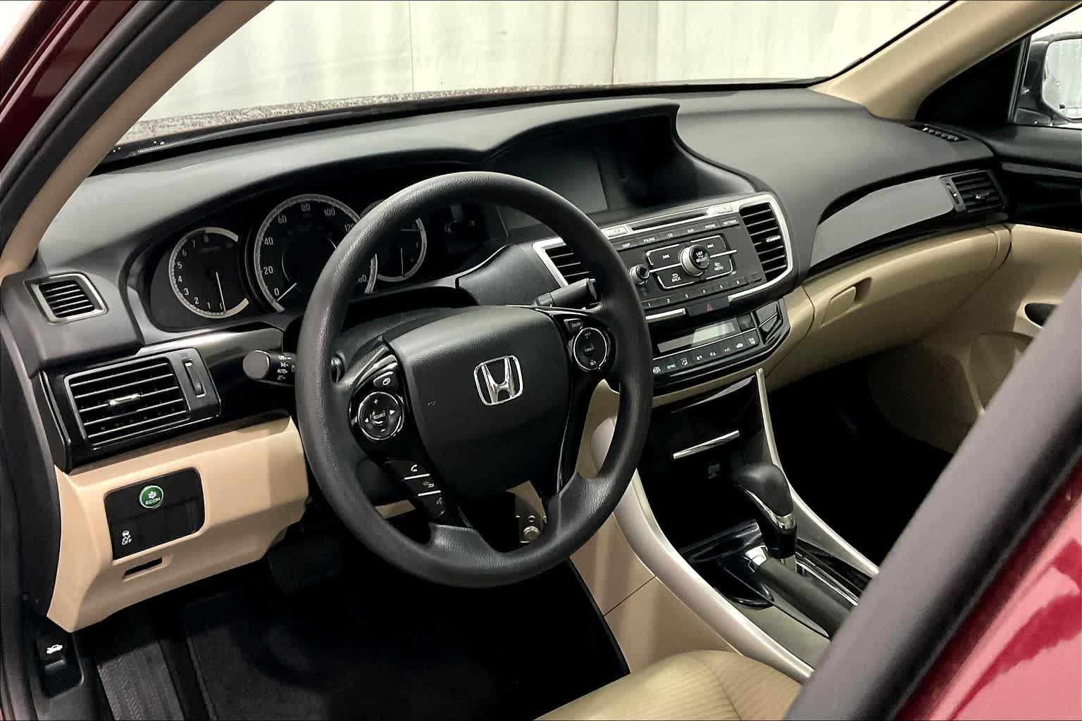 2016 Honda Accord LX - Photo 8