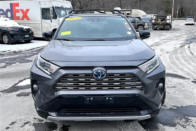 2021 Toyota RAV4 Hybrid XSE - Photo 2