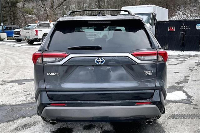 2021 Toyota RAV4 Hybrid XSE - Photo 5