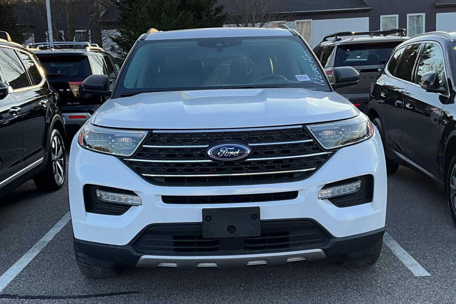 2022 Ford Explorer XLT - Photo 2