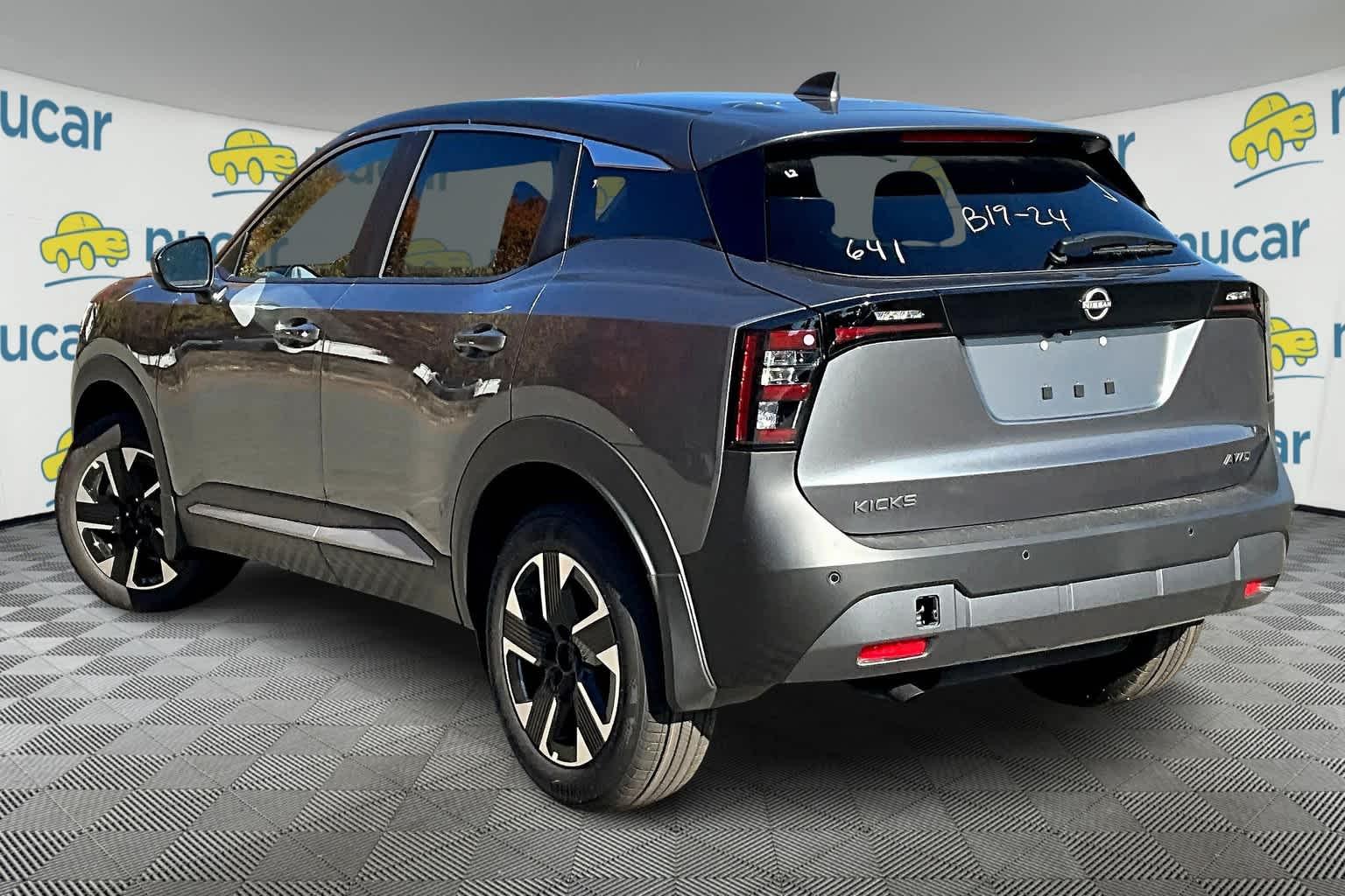 2025 Nissan Kicks SV - Photo 4