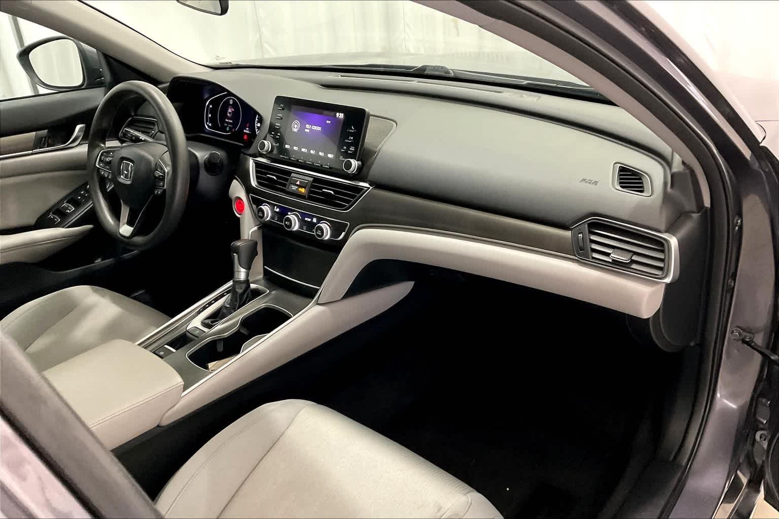 2018 Honda Accord LX 1.5T - Photo 14