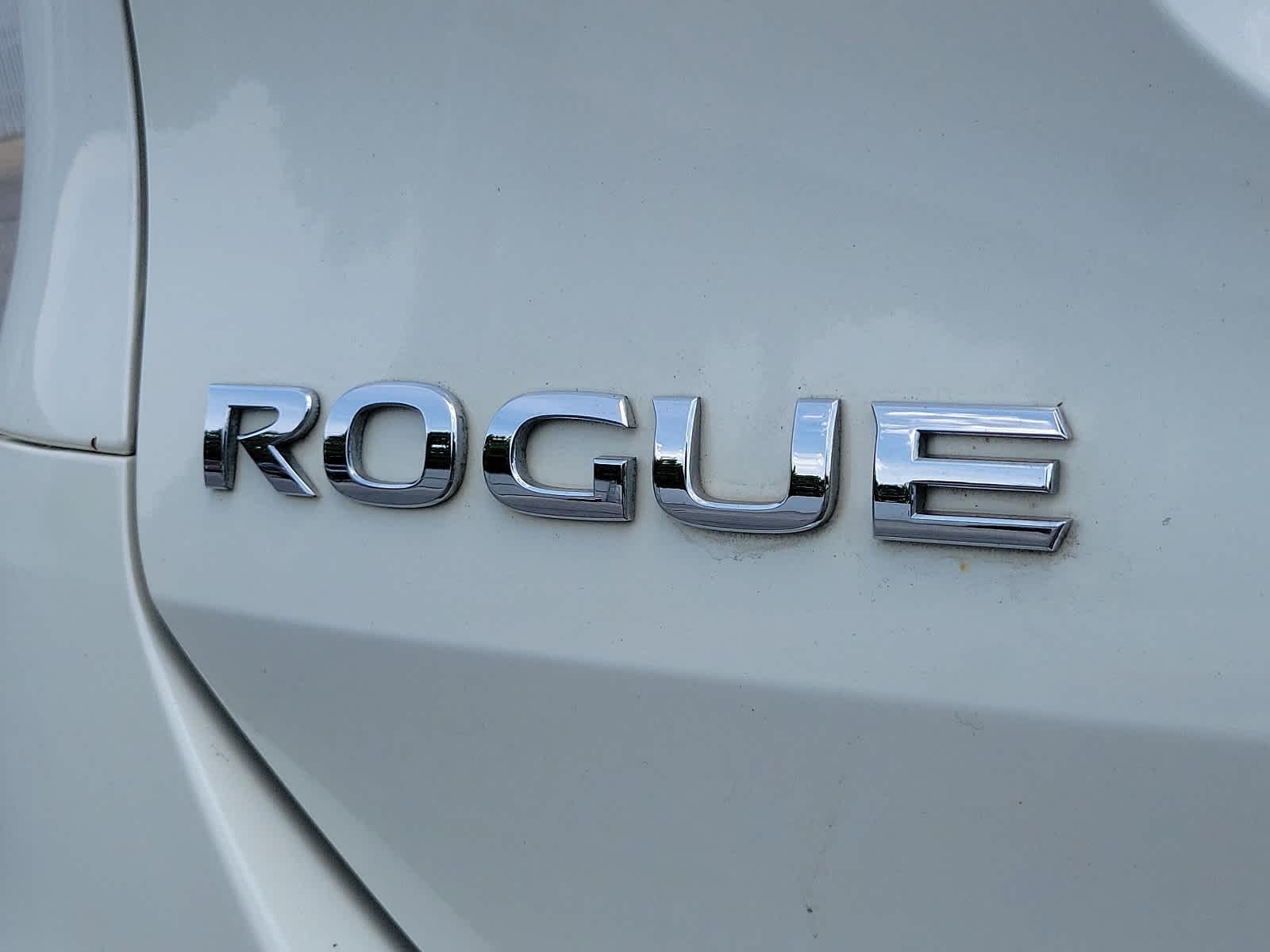 2016 Nissan Rogue SV - Photo 30