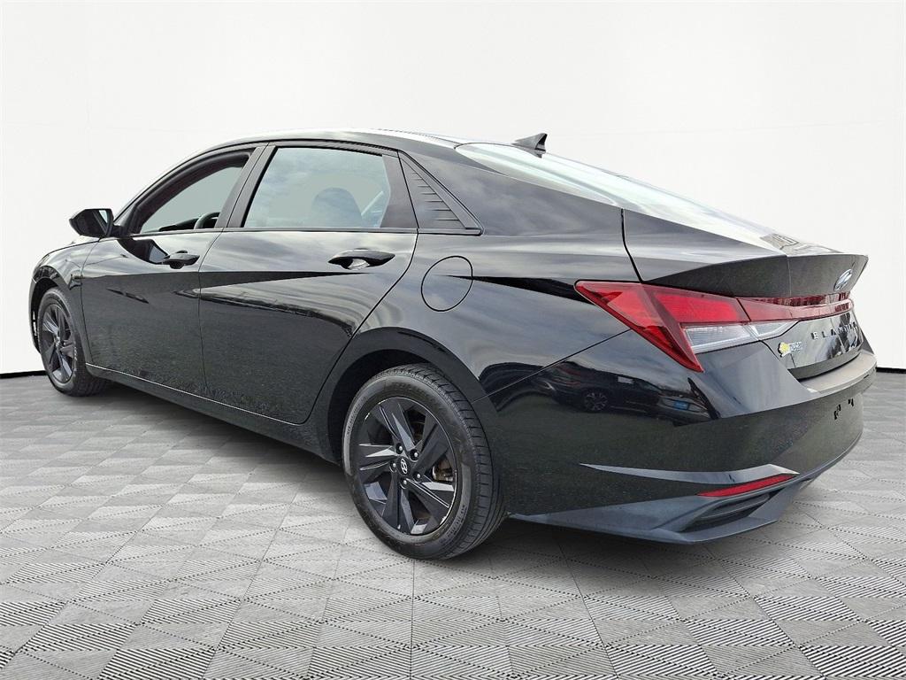 2022 Hyundai Elantra SEL - Photo 4