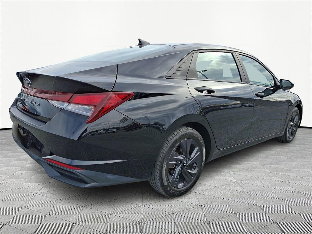 2022 Hyundai Elantra SEL - Photo 6