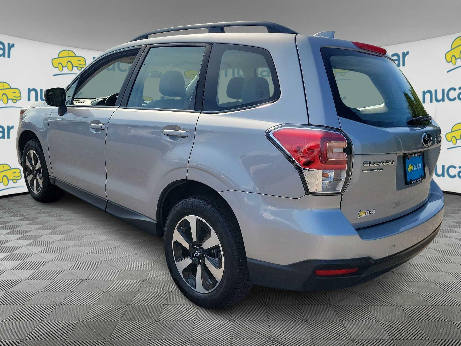 2017 Subaru Forester 2.5i - Photo 4