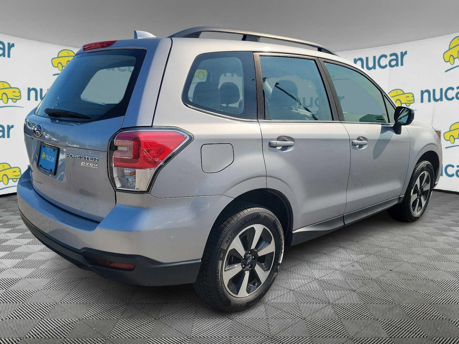 2017 Subaru Forester 2.5i - Photo 6