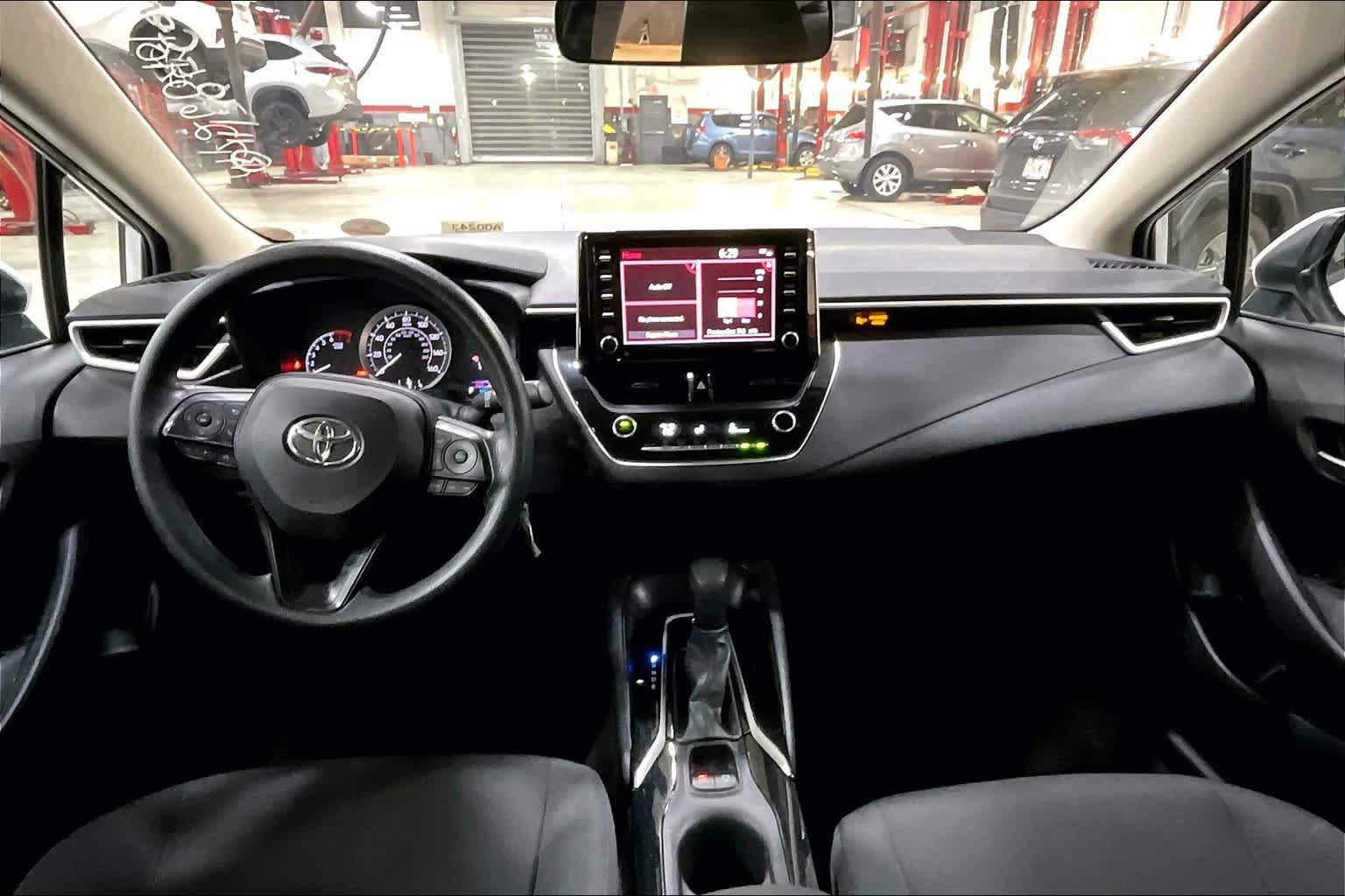 2021 Toyota Corolla LE - Photo 9