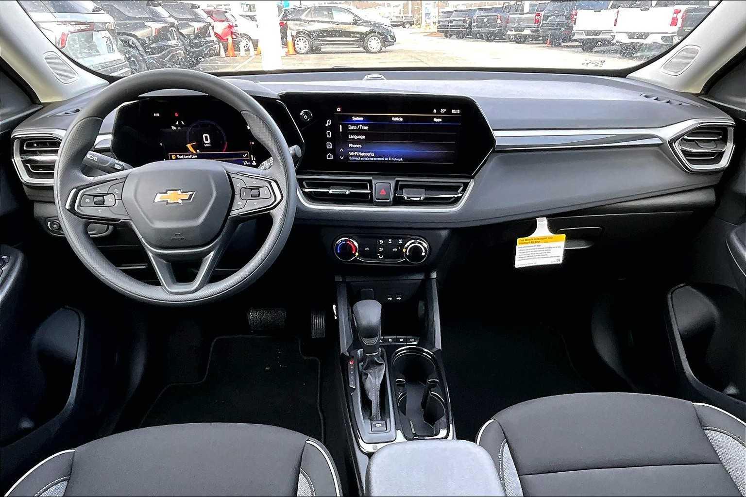 2025 Chevrolet TrailBlazer LS - Photo 12