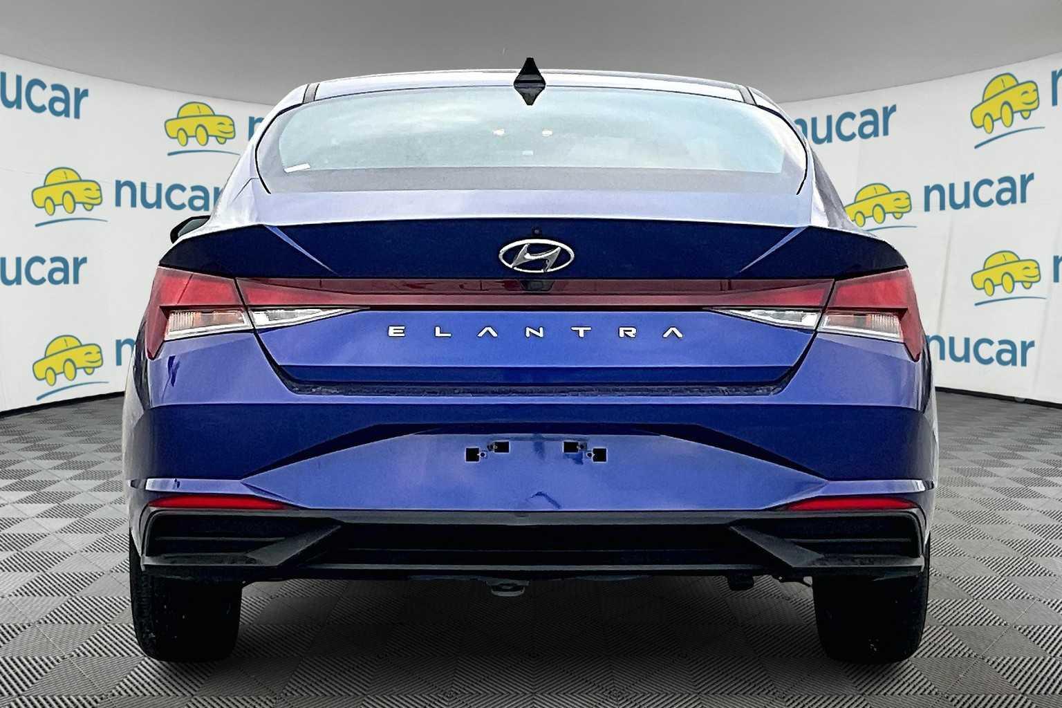 2021 Hyundai Elantra SEL - Photo 5