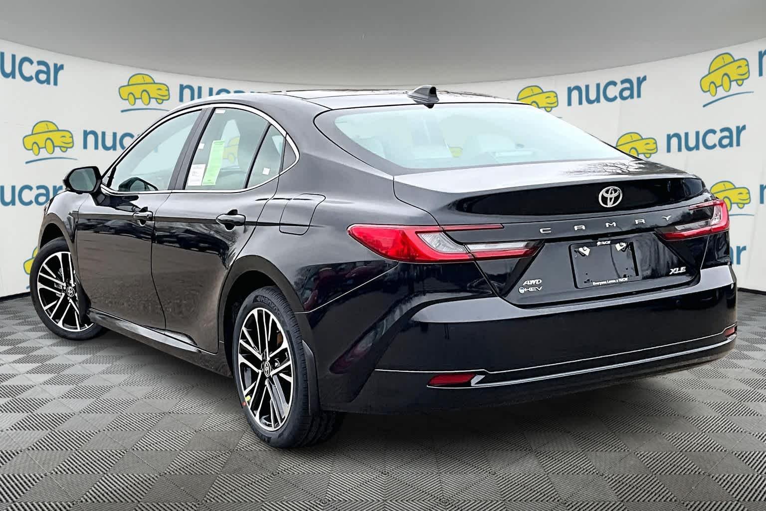 2025 Toyota Camry XLE - Photo 5