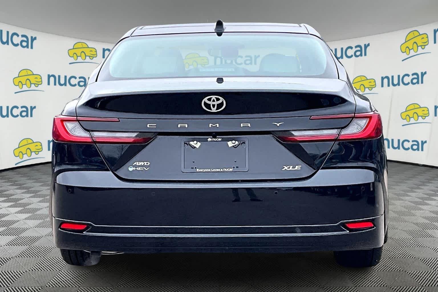 2025 Toyota Camry XLE - Photo 6