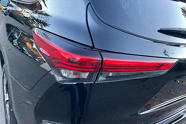 2021 Toyota Highlander XLE - Photo 34