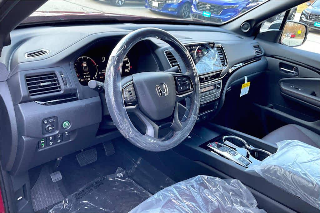 2025 Honda Ridgeline Black Edition AWD - Photo 8