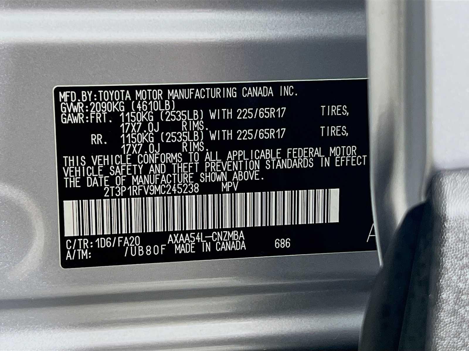 2021 Toyota RAV4 XLE - Photo 32