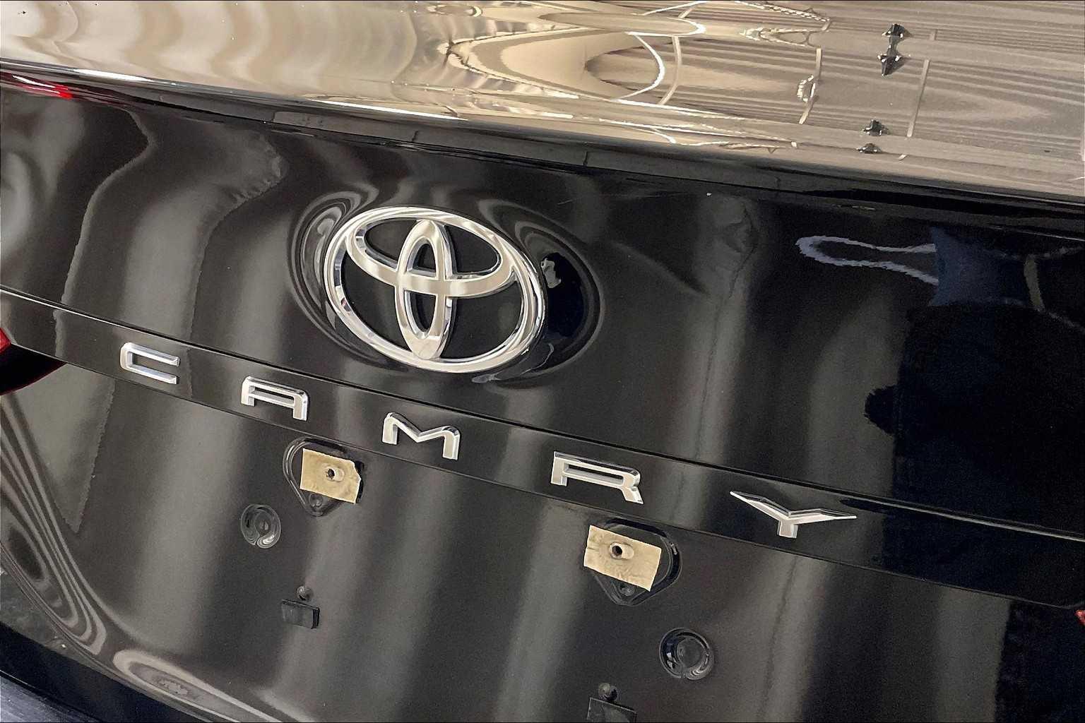 2022 Toyota Camry SE - Photo 28