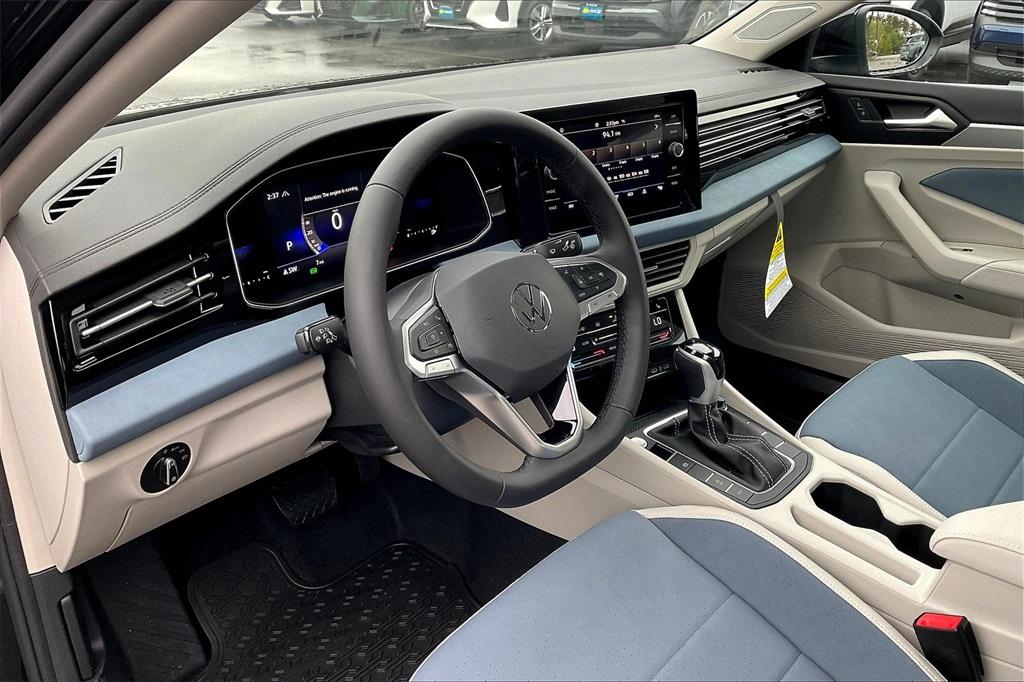 2025 Volkswagen Jetta 1.5T SE - Photo 8