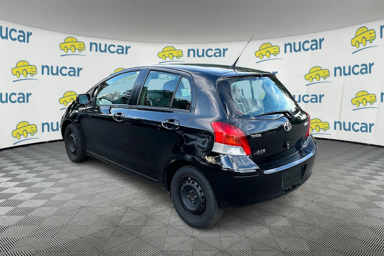 2010 Toyota Yaris  - Photo 3