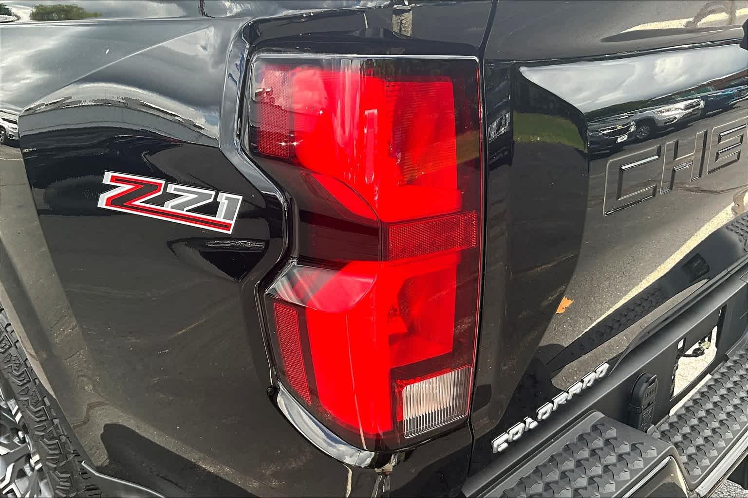 2023 Chevrolet Colorado 4WD Z71 Crew Cab - Photo 33