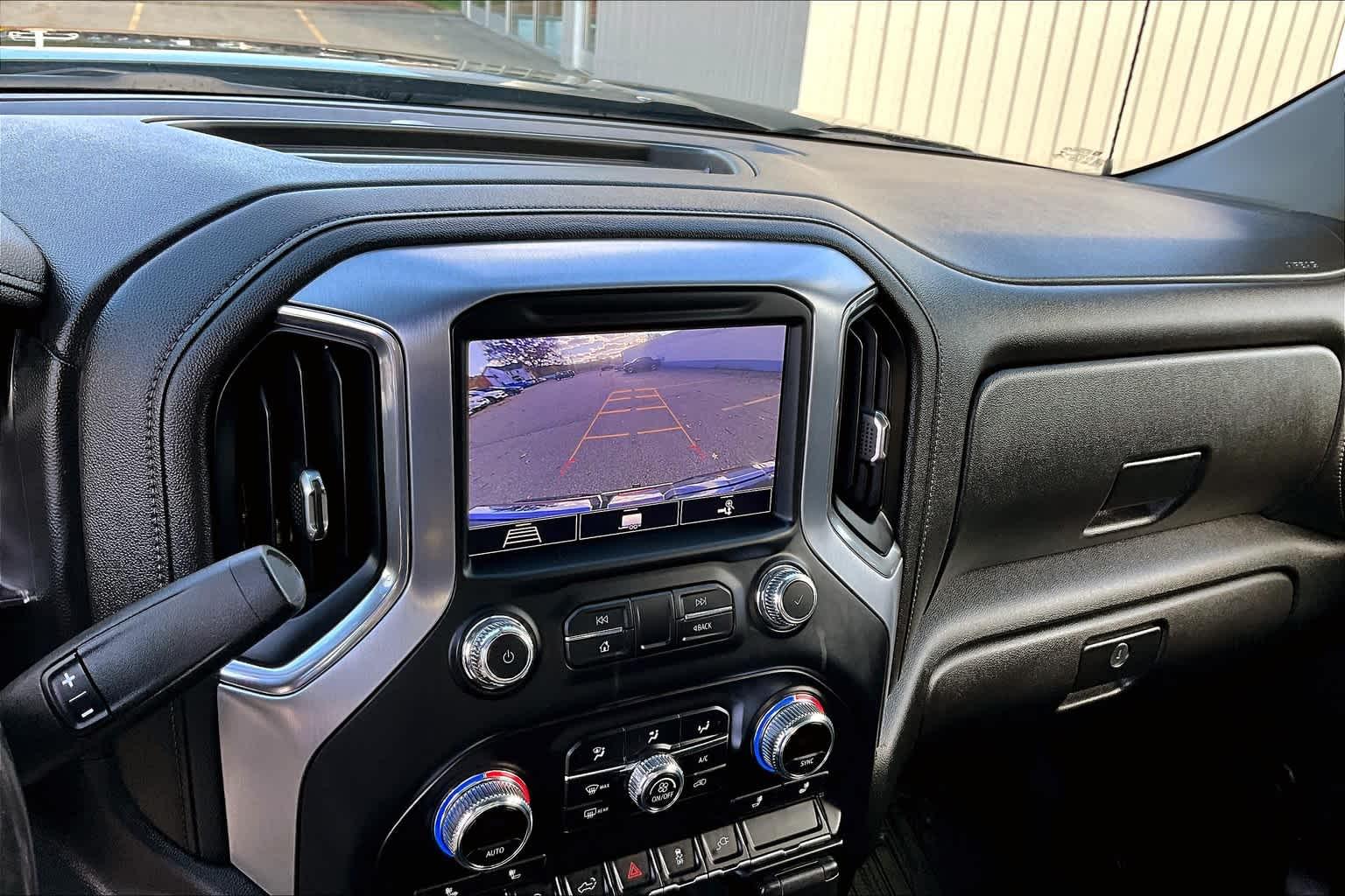 2020 GMC Sierra 1500 SLT 4WD Crew Cab 147 - Photo 19