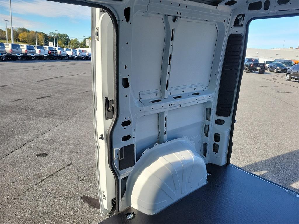 2024 Ram ProMaster 1500 Low Roof - Photo 18