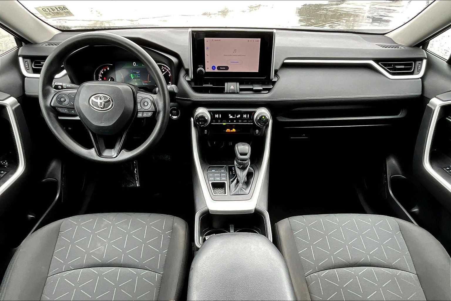 2023 Toyota RAV4 XLE - Photo 21