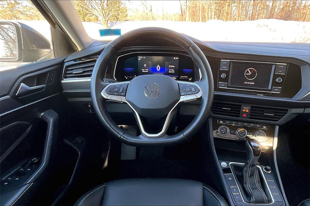 2022 Volkswagen Jetta 1.5T SE - Photo 15