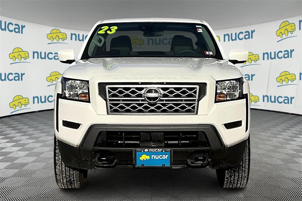 2023 Nissan Frontier SV - Photo 2