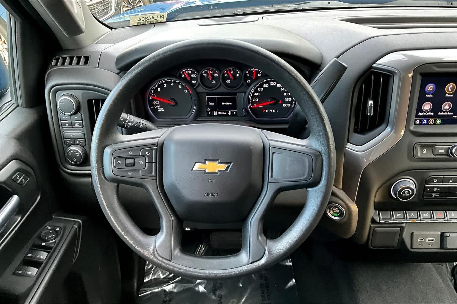 2022 Chevrolet Silverado 1500 Custom 4WD Crew Cab 147 - Photo 16