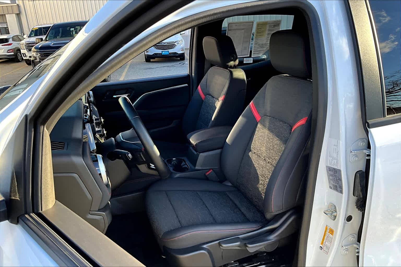 2023 Chevrolet Colorado 4WD Z71 Crew Cab - Photo 10