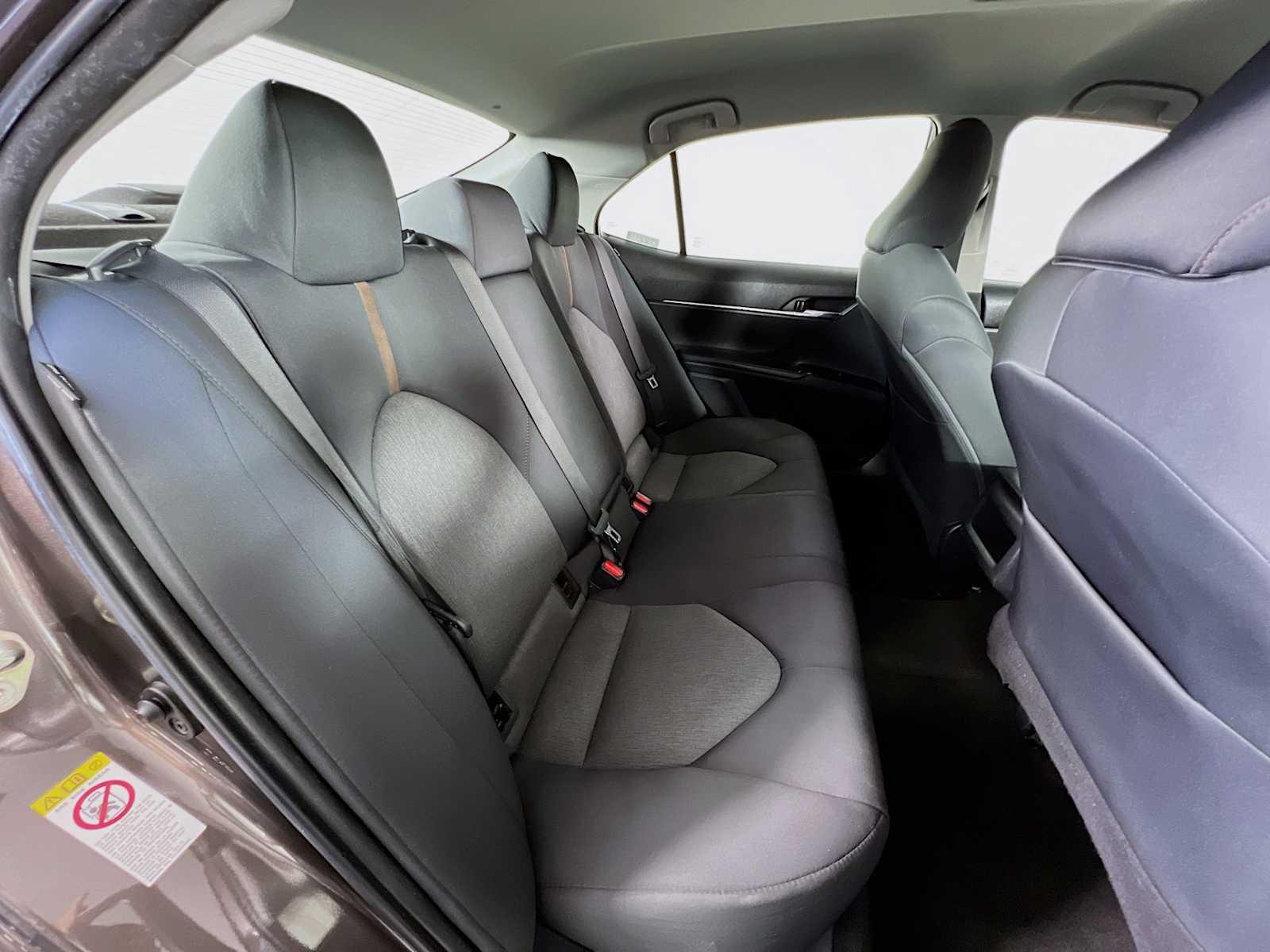 2018 Toyota Camry LE - Photo 25