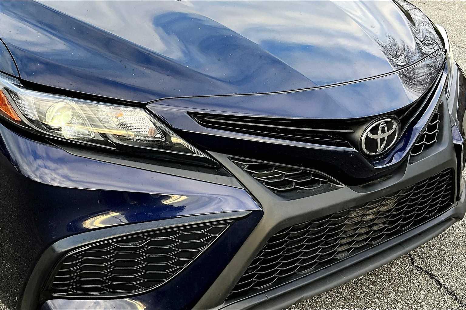 2022 Toyota Camry SE - Photo 30