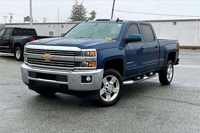 2016 Chevrolet Silverado 2500HD LT - Photo 2