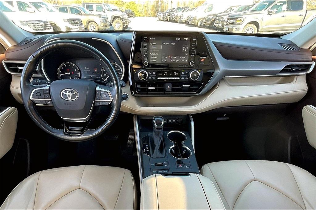 2020 Toyota Highlander XLE - Photo 21