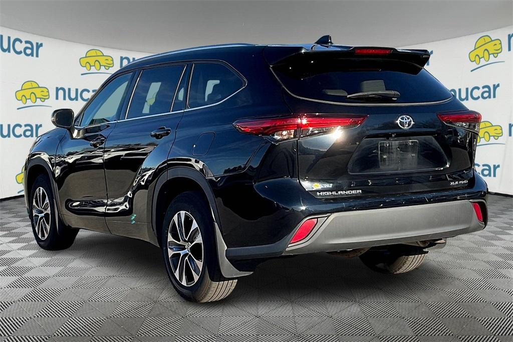 2020 Toyota Highlander XLE - Photo 4