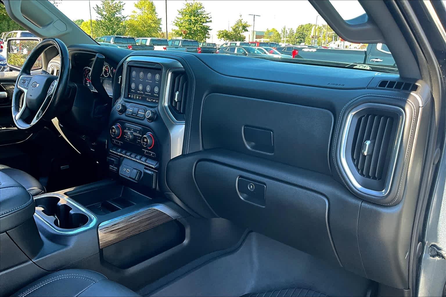 2021 Chevrolet Silverado 1500 RST 4WD Crew Cab 147 - Photo 13